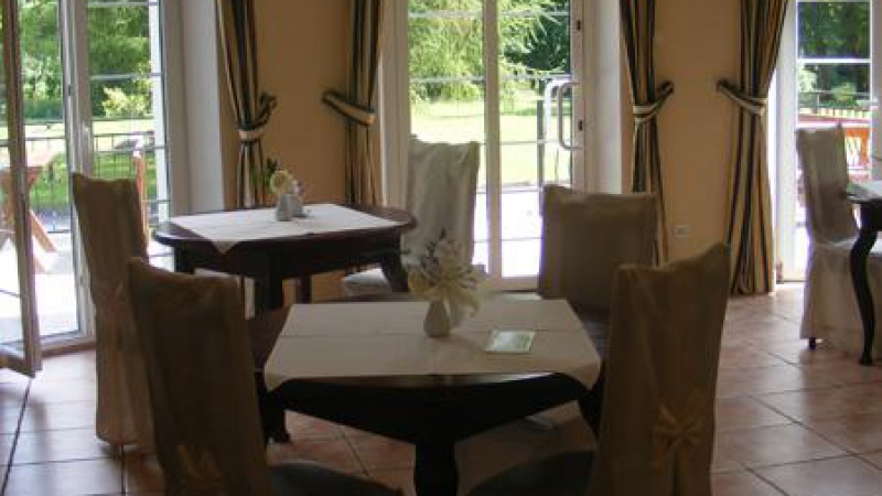 Hotel Księżycowy Dworek