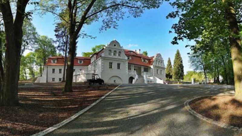 Dwór Sanna