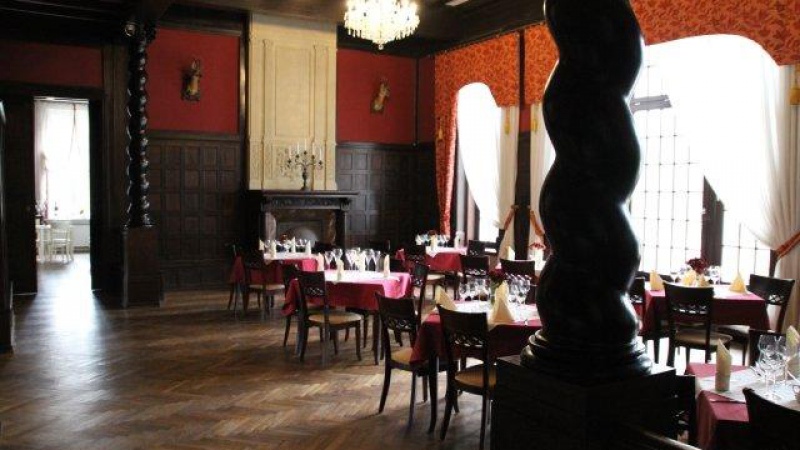 Pałac Borowa