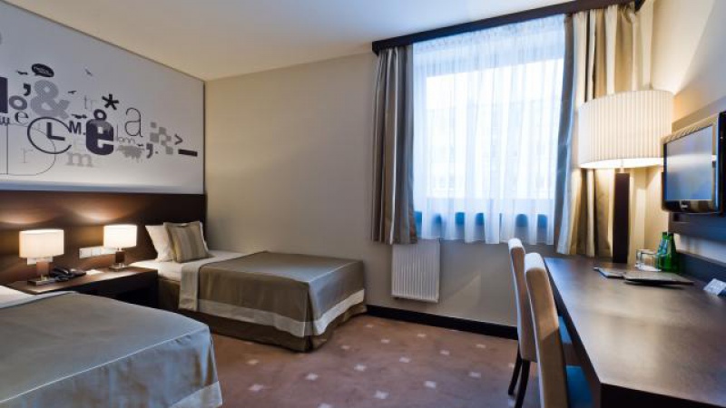 Ilonn Hotel