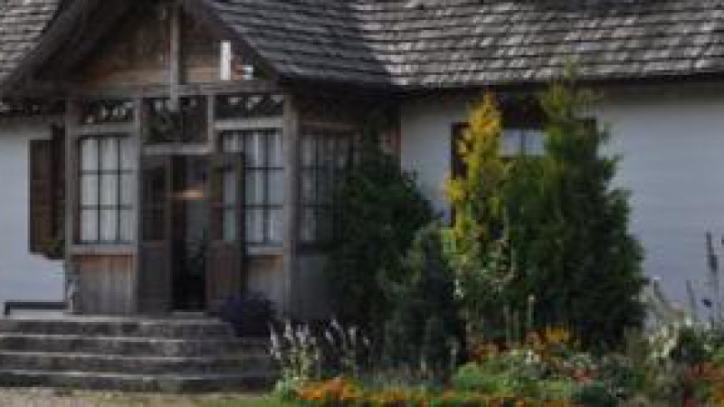 Dworek Łukowiska