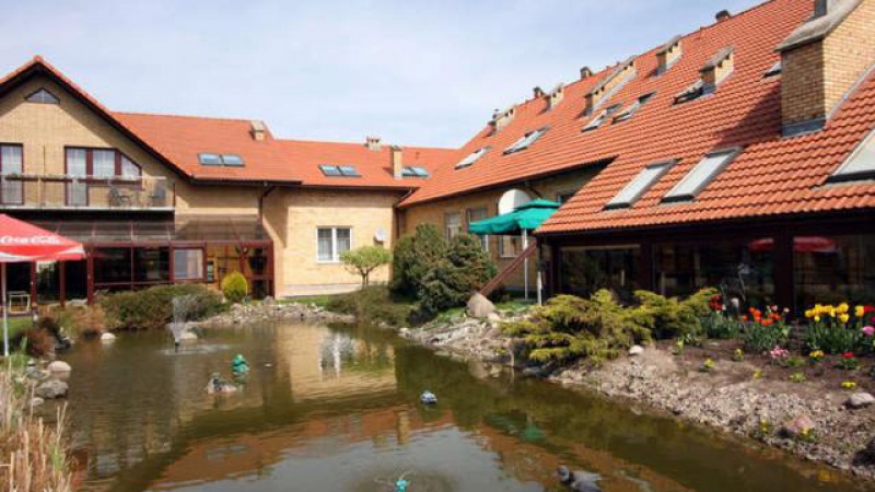 Hotel Trawa