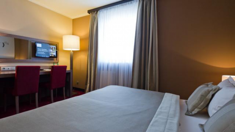 Ilonn Hotel