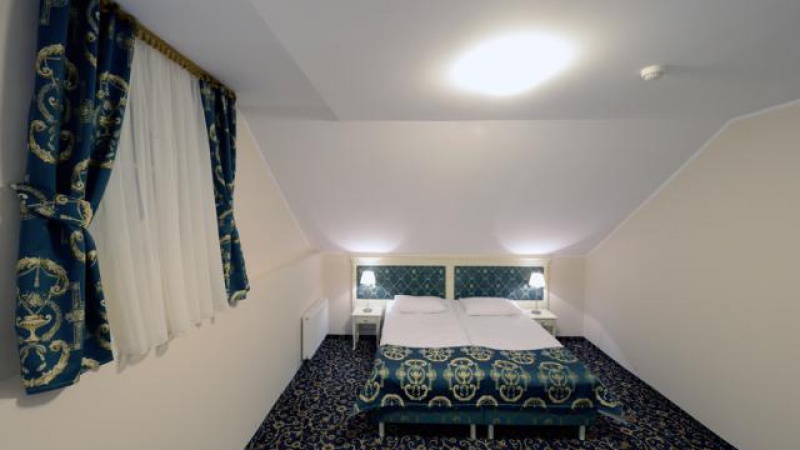Hotel Sobienie Królewskie