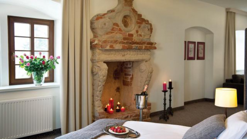Uroczysko Siedmiu Stawów Luxury Hotel