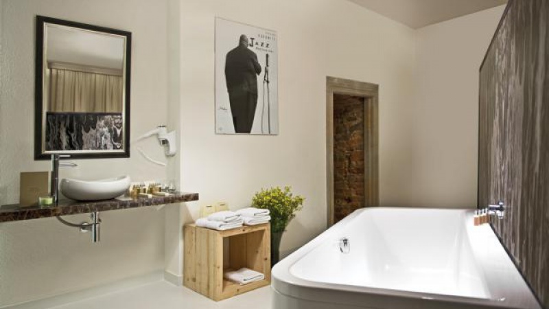 Uroczysko Siedmiu Stawów Luxury Hotel