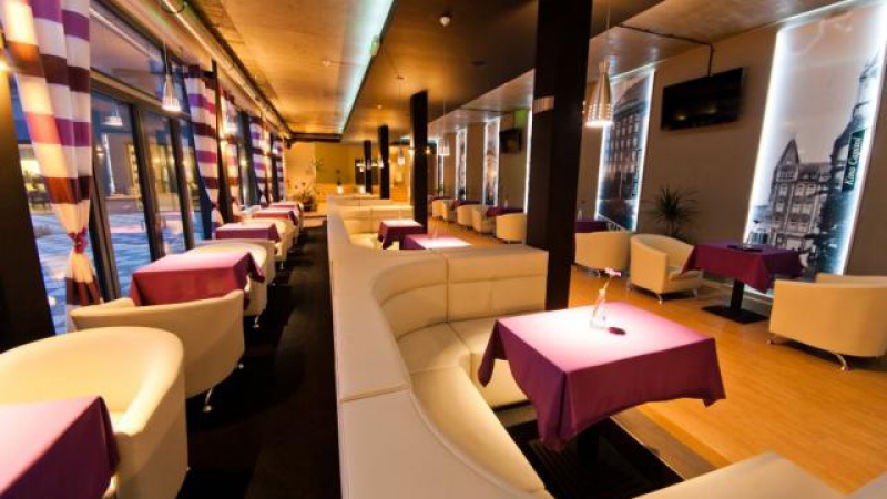 Hotel Malinowski  Business