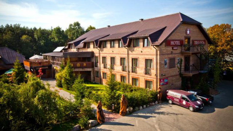 Hotel Trylogia
