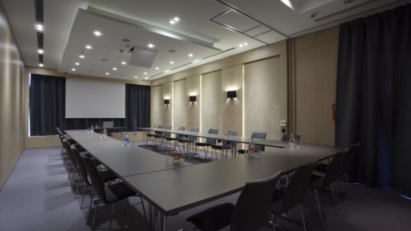 Ilonn Hotel