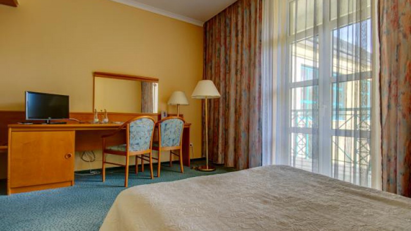 Green Hotel