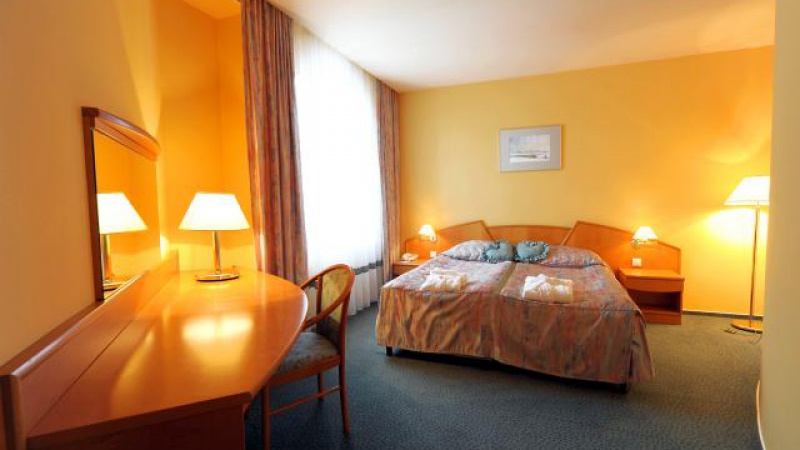 Green Hotel