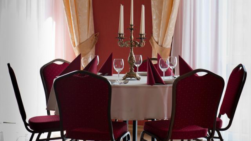 Hotel & Restauracja Okrąglak