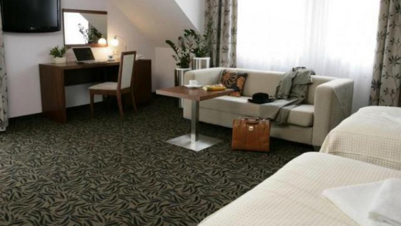 Hotel Azyl