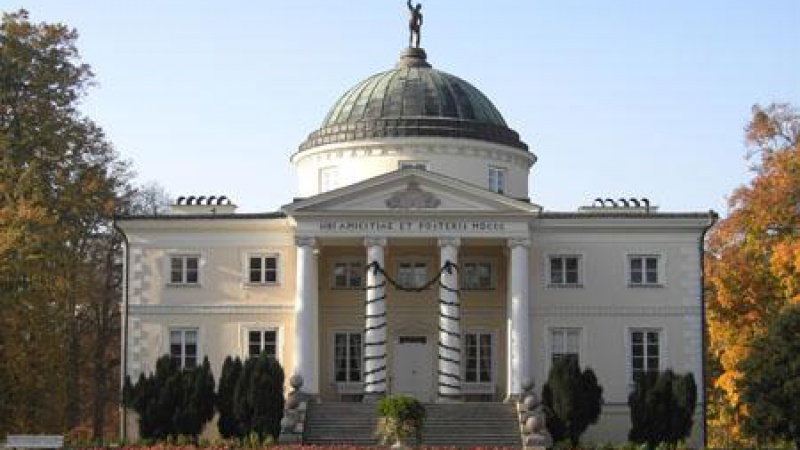 Pałac Lubostroń