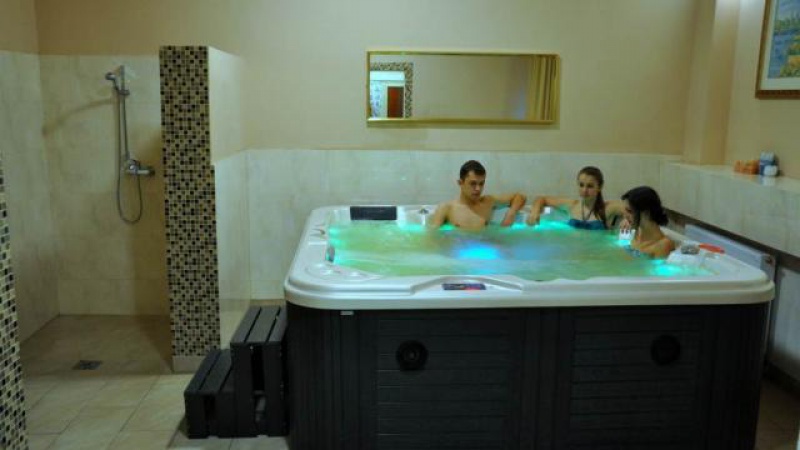 Hotel Mir-Jan