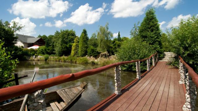 Dworek nad Stawem
