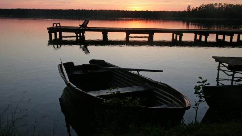 Jabłoń Lake Resort