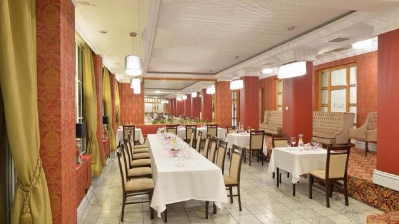 Meridian's Restauracja & Hotel