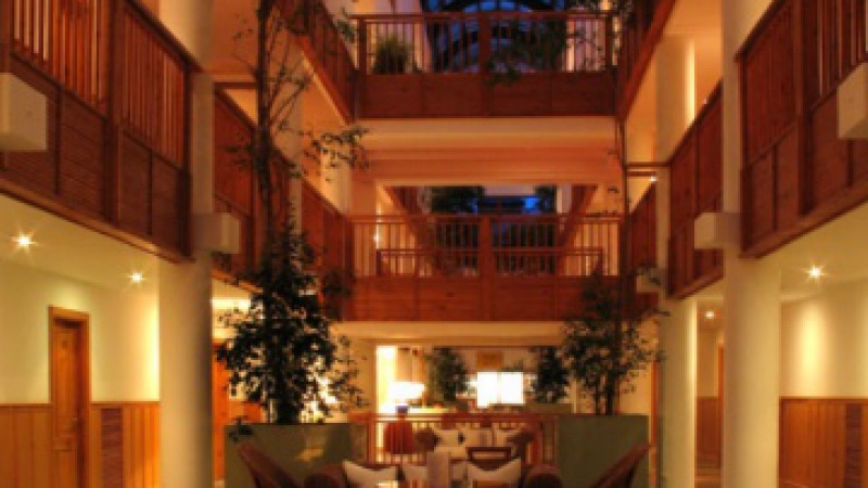 Le Meridien Villon Resort & Convention centre