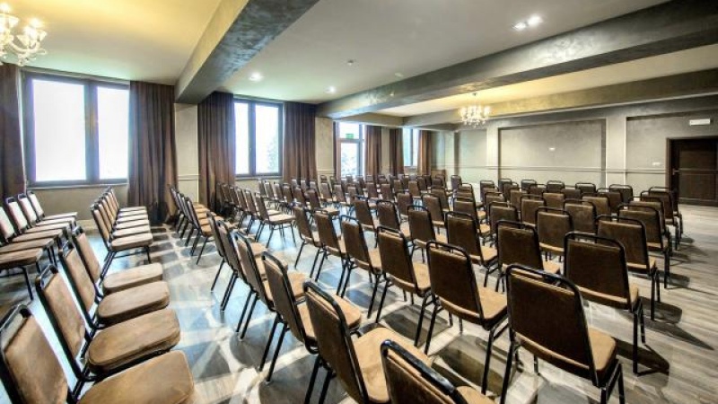 Centrum Rekreacji I Biznesu Grand Stasinda