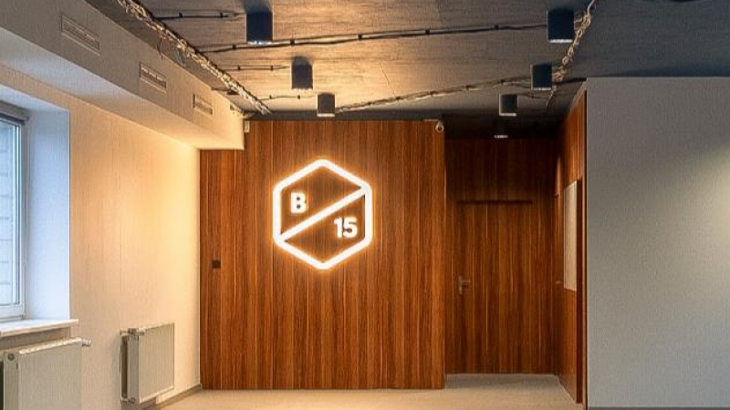 B15 Podwórko Eventowe