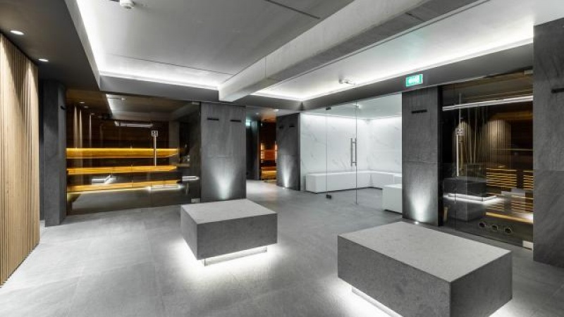 4* Hotel META