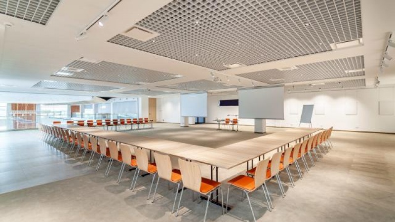 HOTEL ROBERT'S PORT Lake Resort & SPA