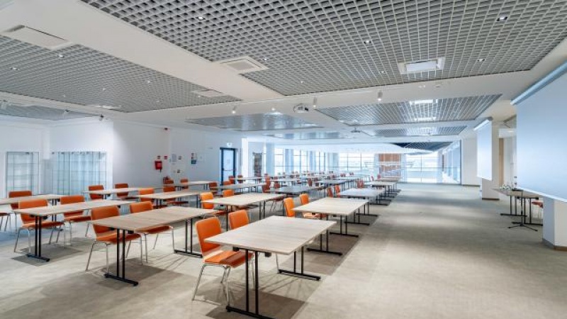 HOTEL ROBERT'S PORT Lake Resort & SPA