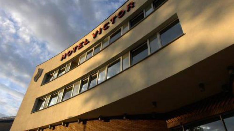 Hotel Victor Pruszków by DeSilva