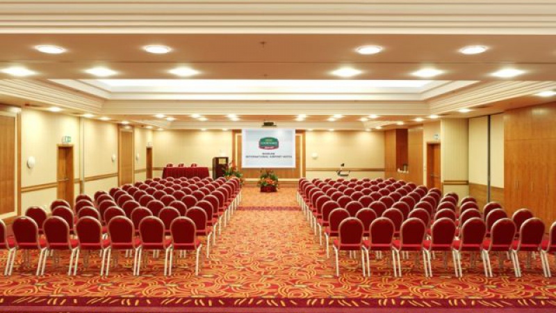 Courtyard by Marriott Warsaw Airport