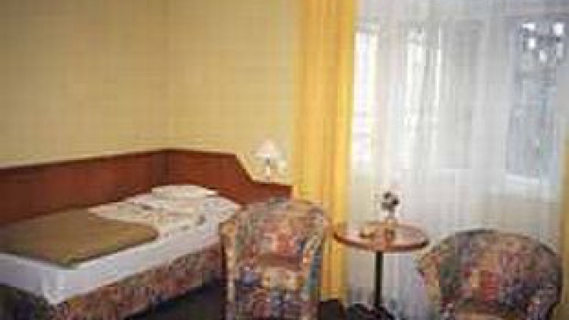 Hotel Bast