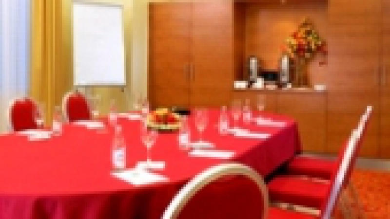 Courtyard by Marriott Warsaw Airport