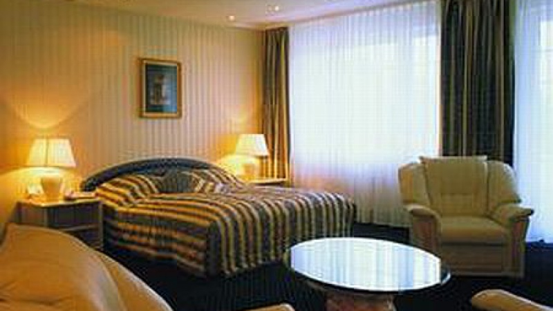 Hotel Centennial